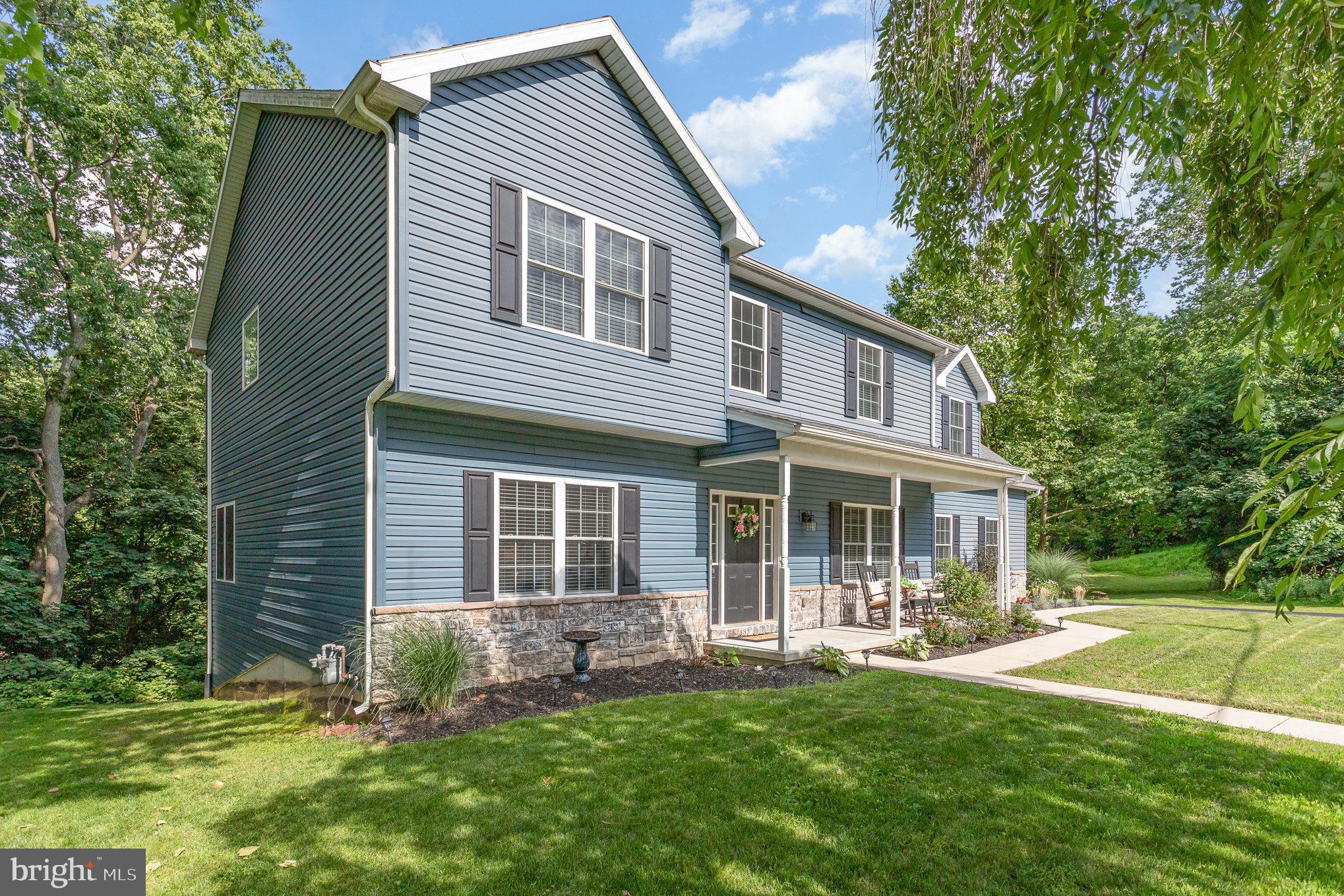 145 Pleasant View Ter