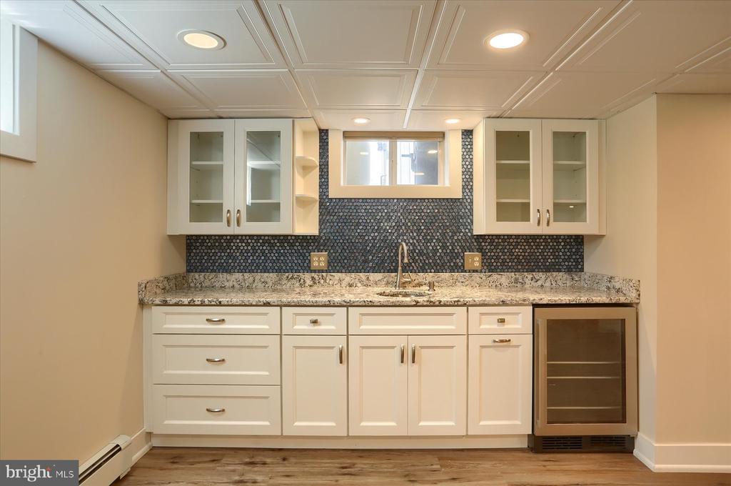 100 Wedgewood Cir