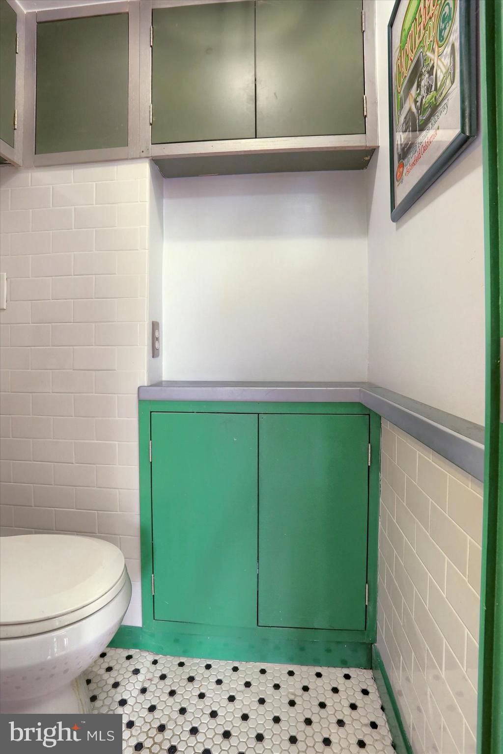 110 NORTHCREST DRIVE