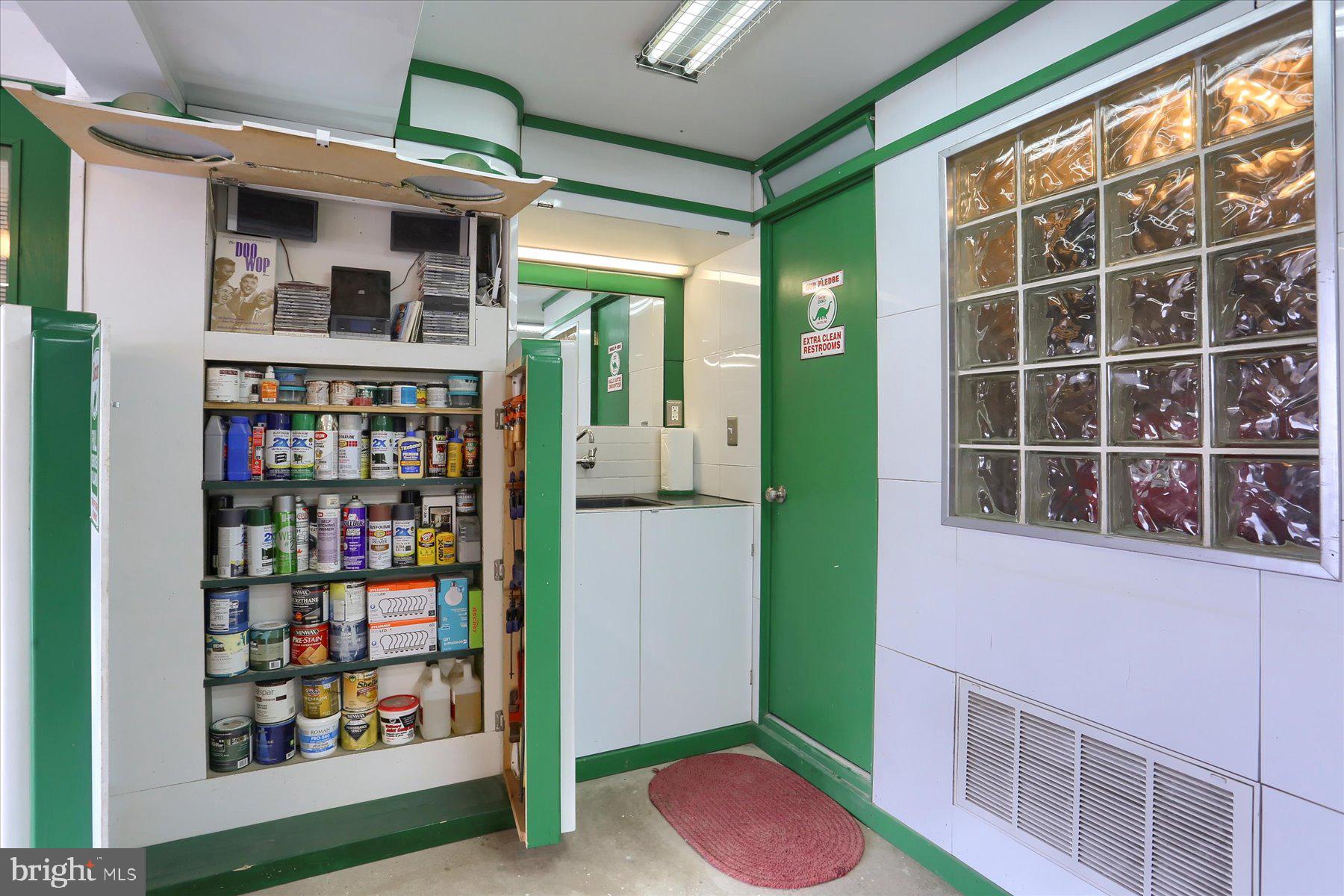 110 NORTHCREST DRIVE