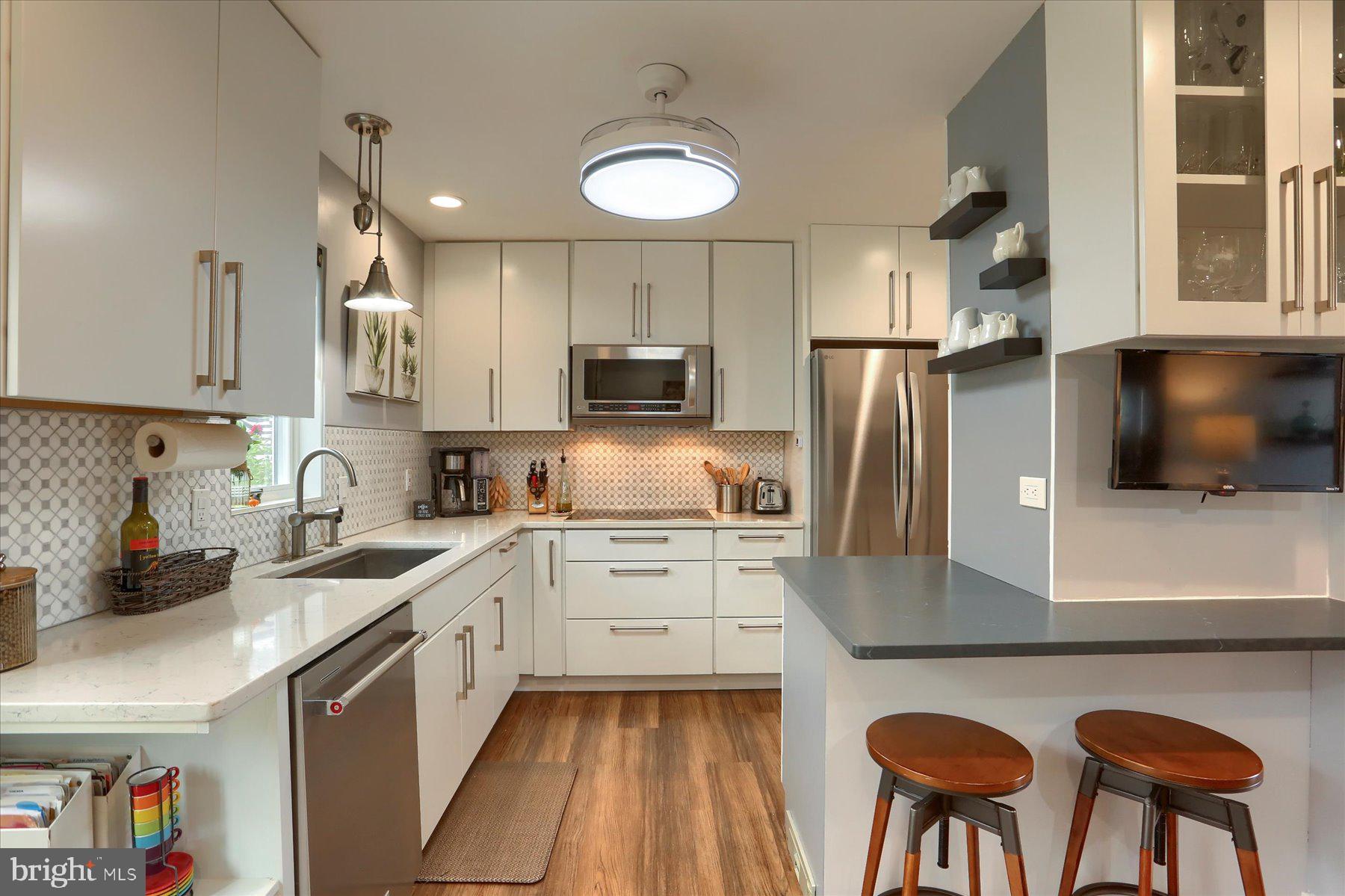 110 NORTHCREST DRIVE