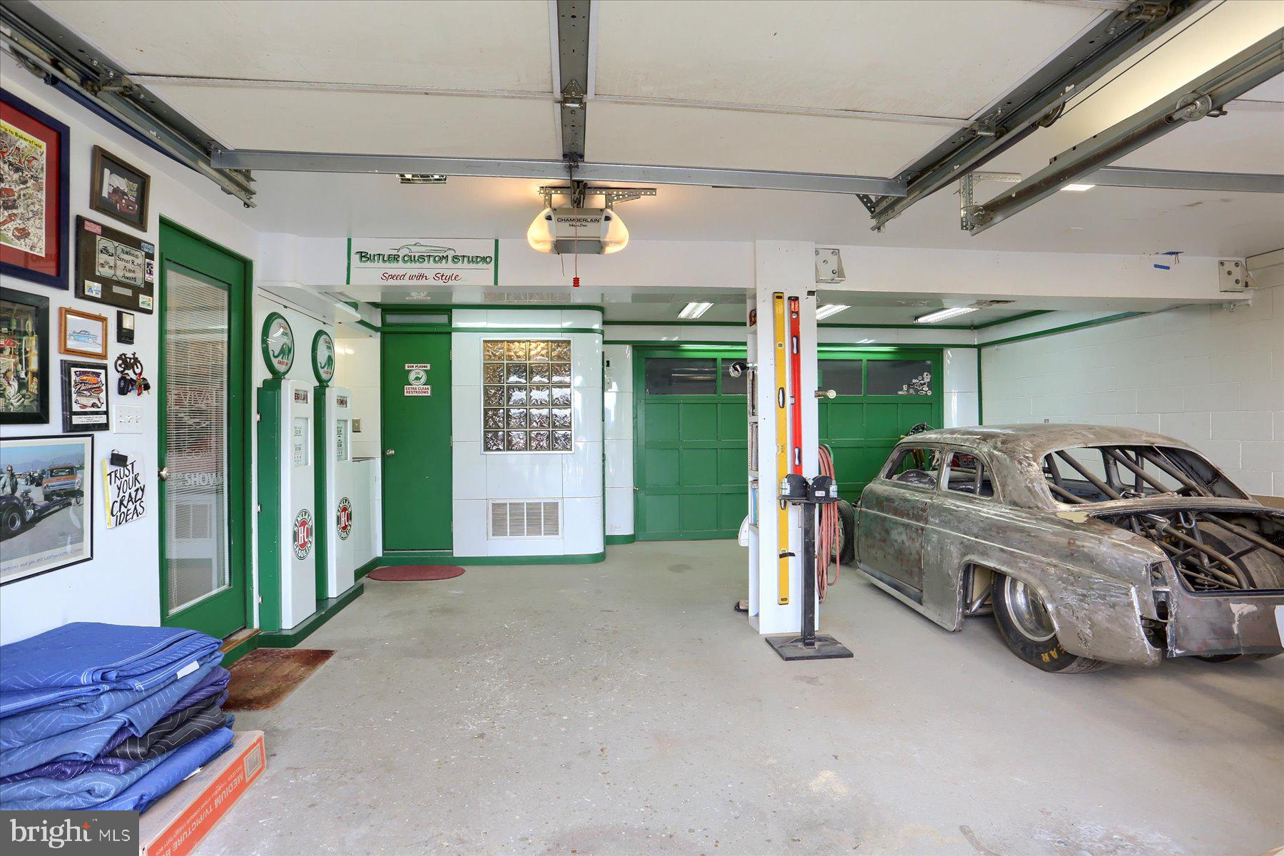 110 NORTHCREST DRIVE