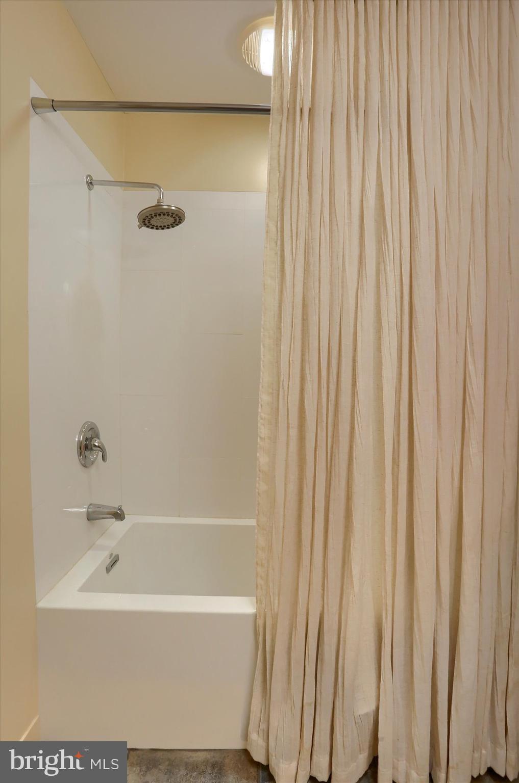 110 NORTHCREST DRIVE