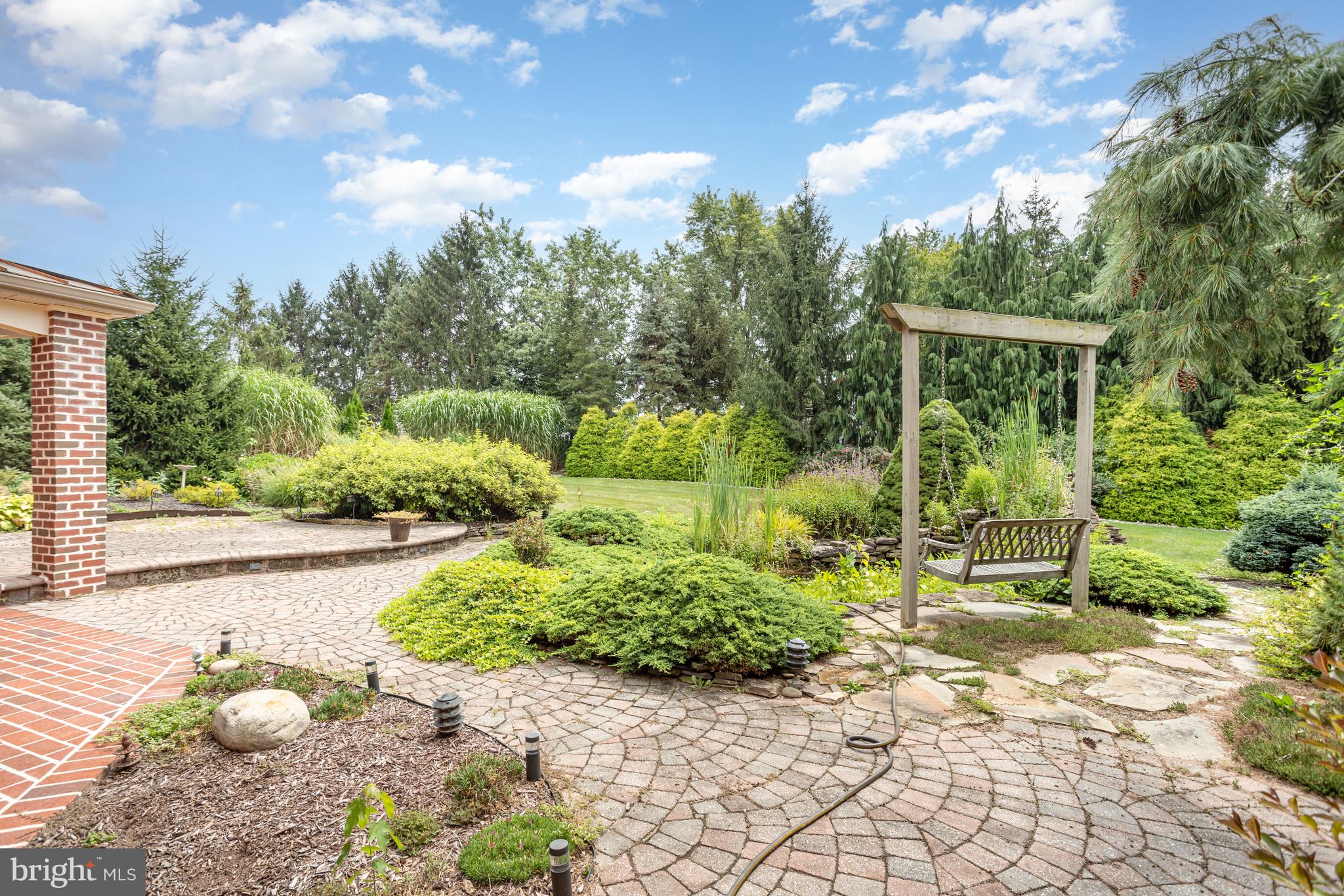 2547 HEPPLEWHITE DRIVE