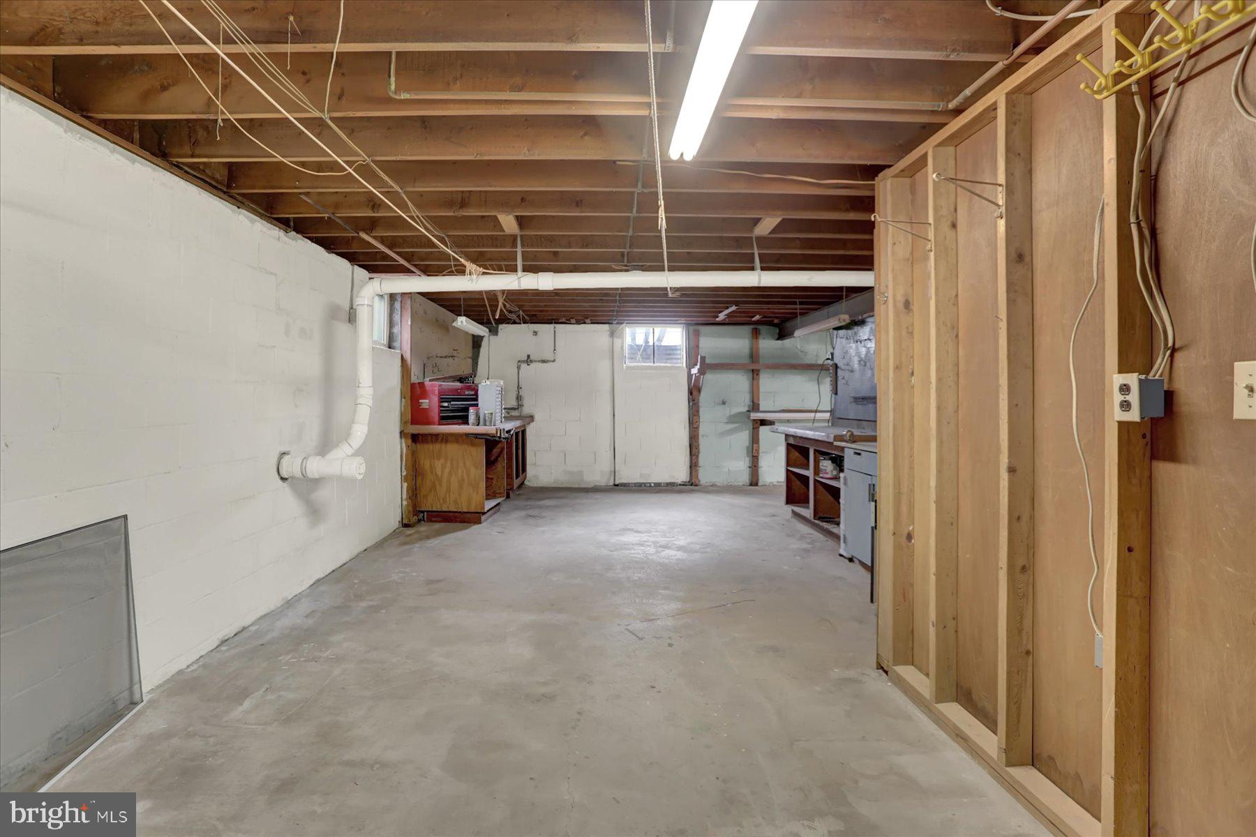 271 SPANGLERS MILL ROAD