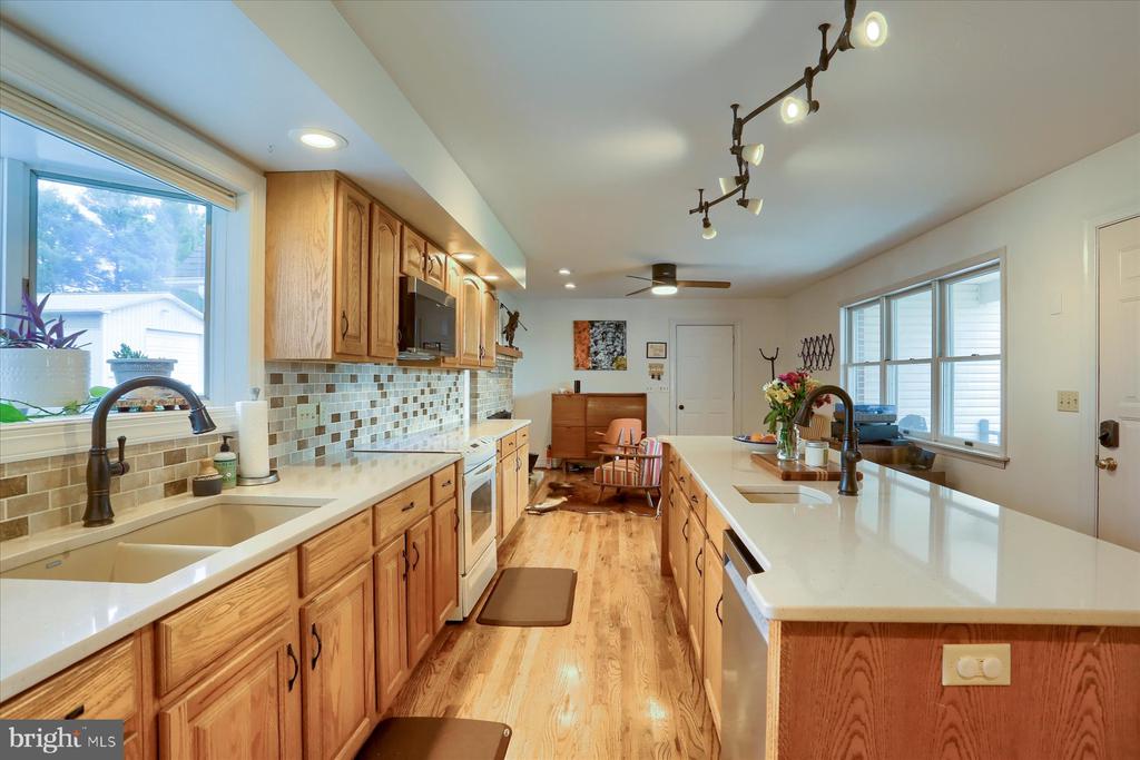 9421 CARLISLE ROAD