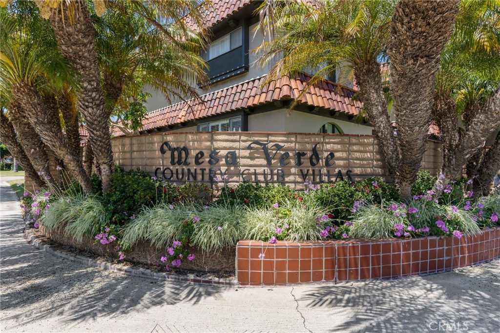 3055 Club House Circle