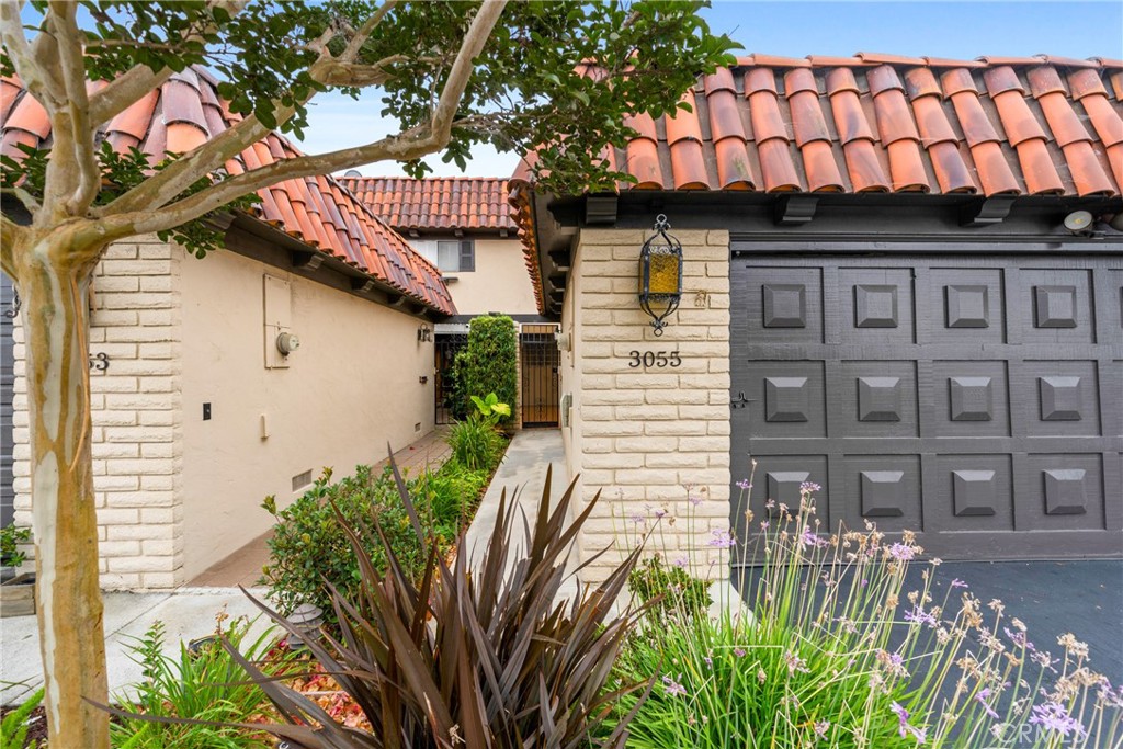 3055 Club House Circle