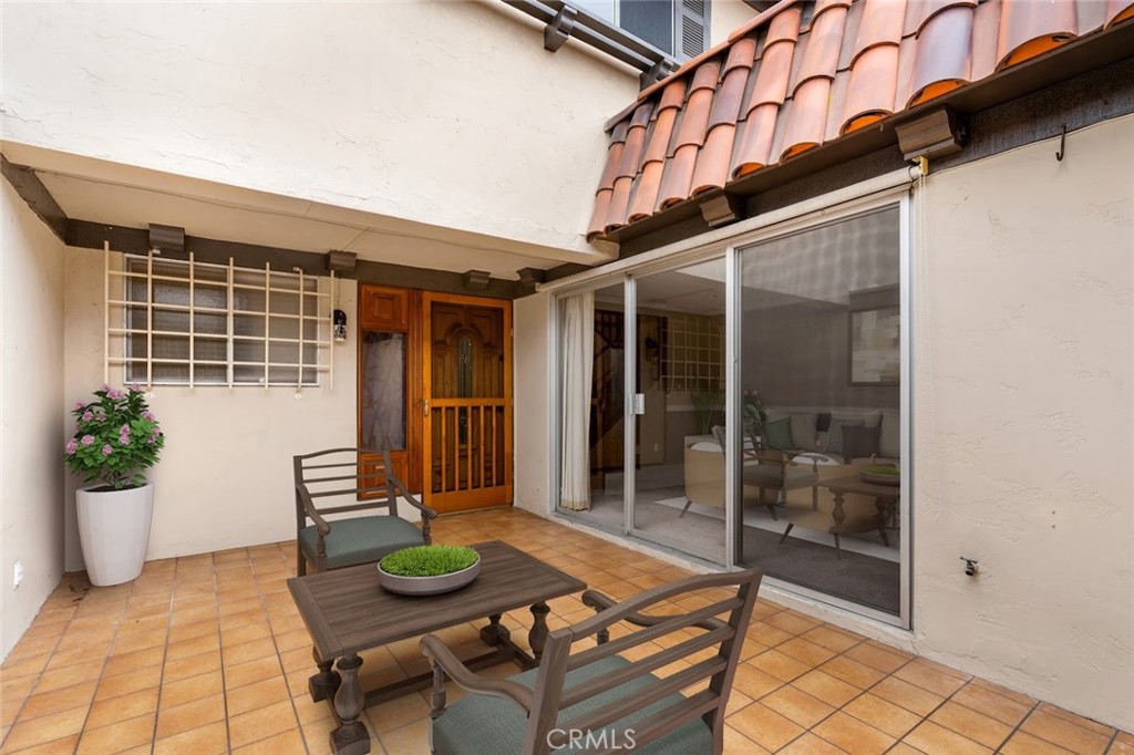 3055 Club House Circle