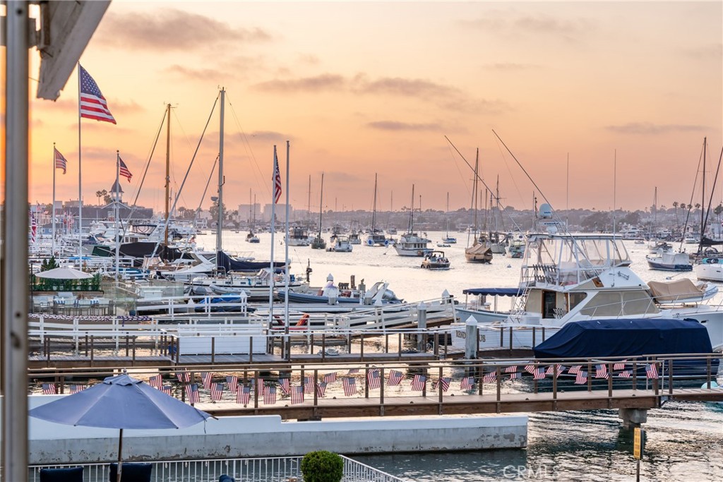 1204 E Balboa Boulevard