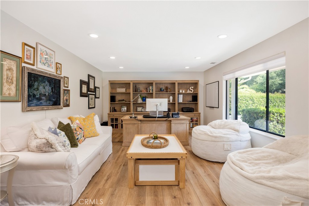 10136 Rancho Roble Road