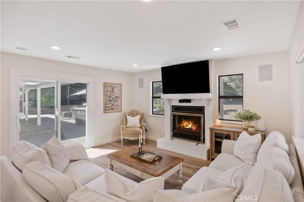 10136 Rancho Roble Road