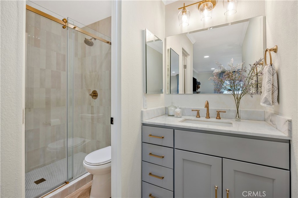 23482 Cambridge Road 294