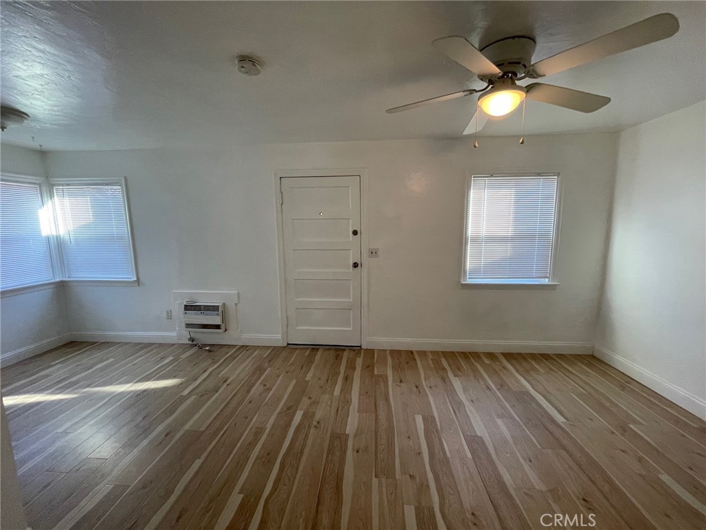 228 W 8th Avenue