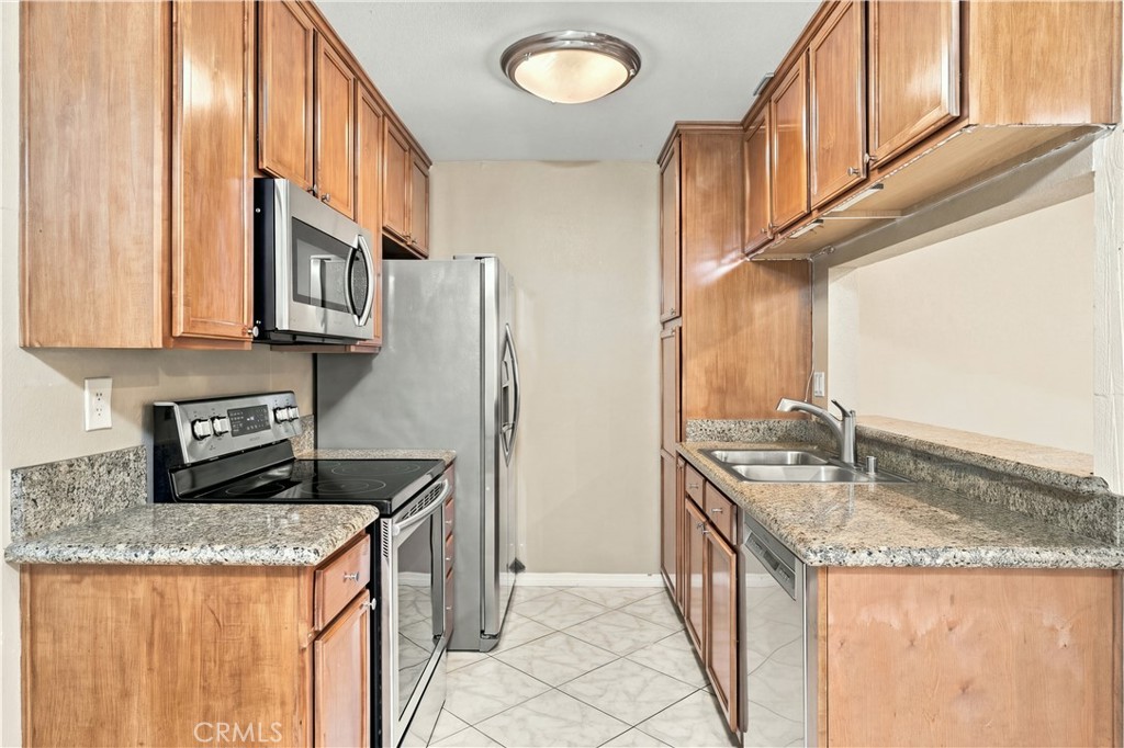 1123 Sepulveda J101