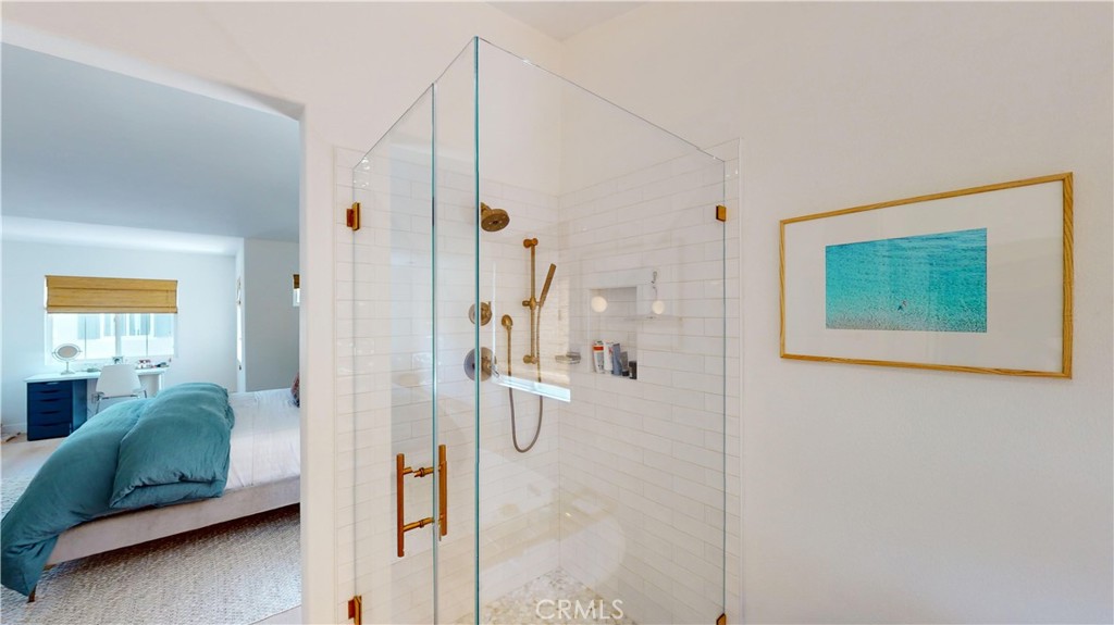 2531 Santa Ana Avenue