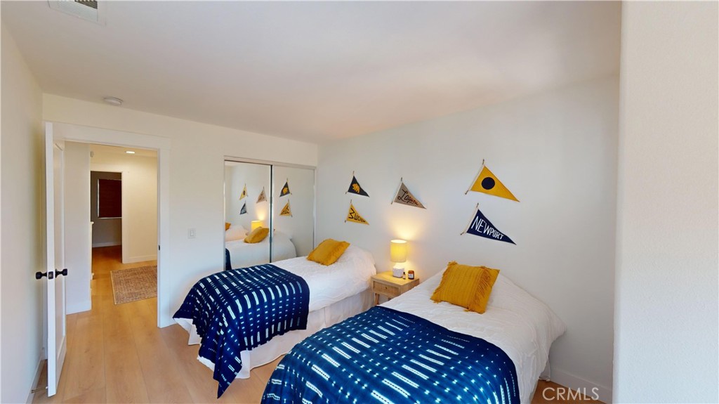 2531 Santa Ana Avenue