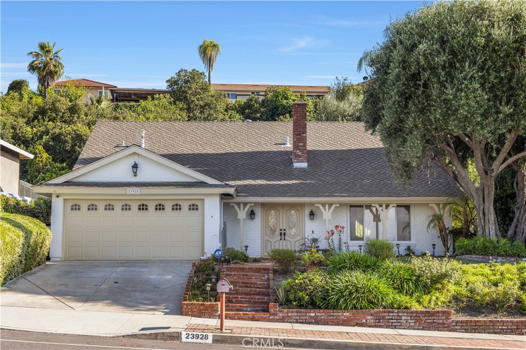 23928 Sunset Crossing Road