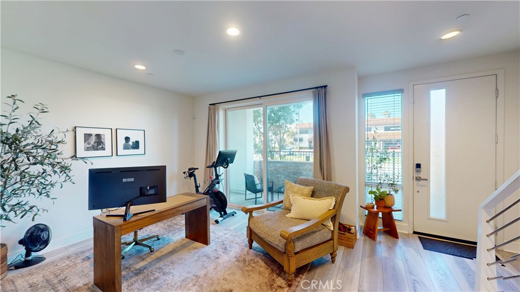 685 W 17th