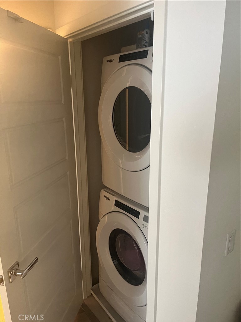685 W 17th