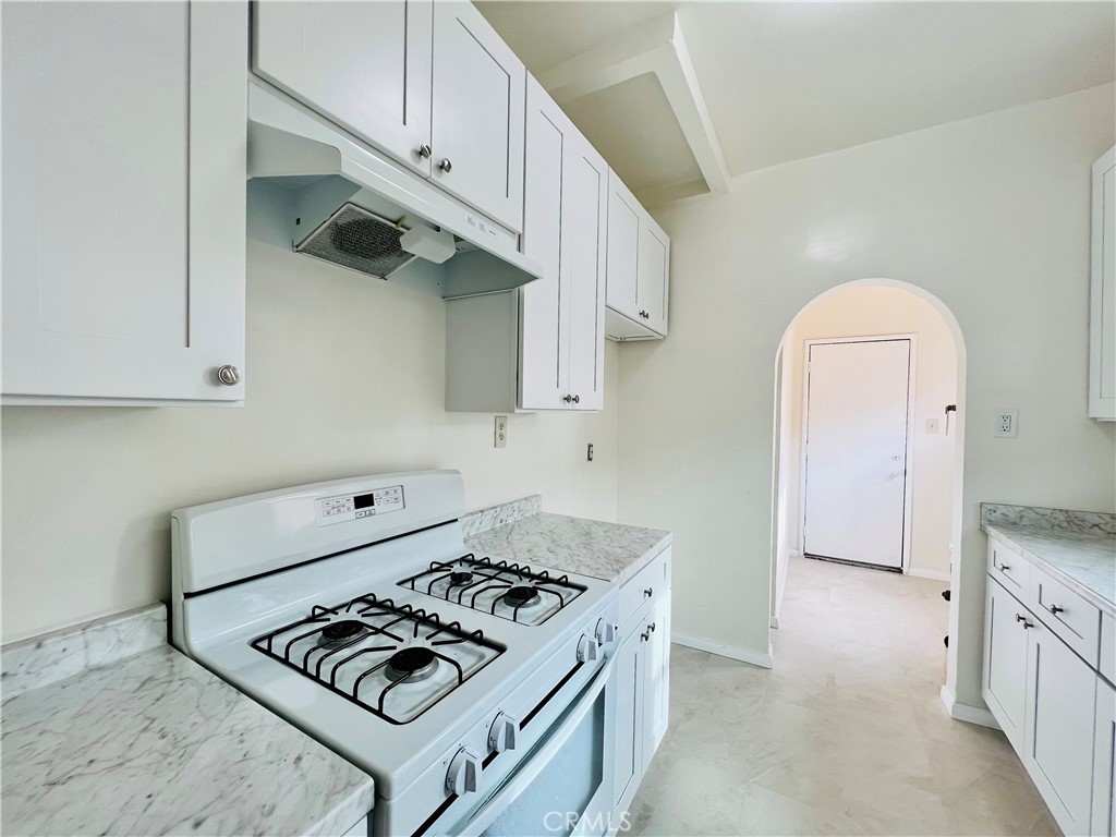 1408 Walnut