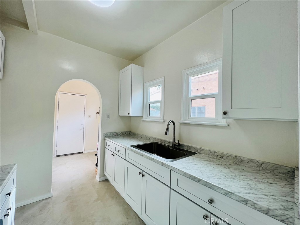 1408 Walnut