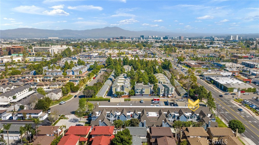 810 Baker 210