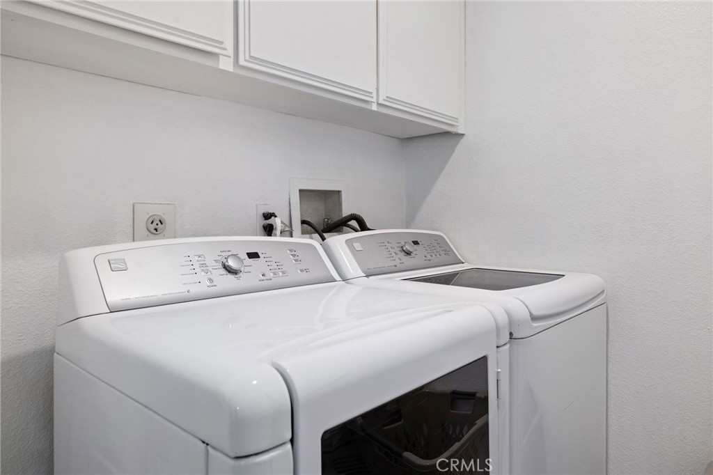 810 Baker 210