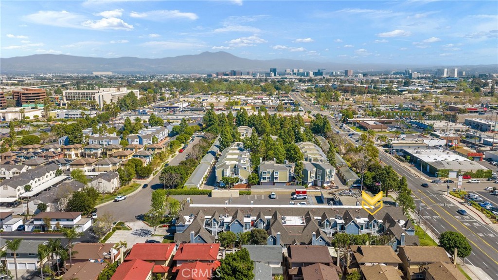 810 Baker 210