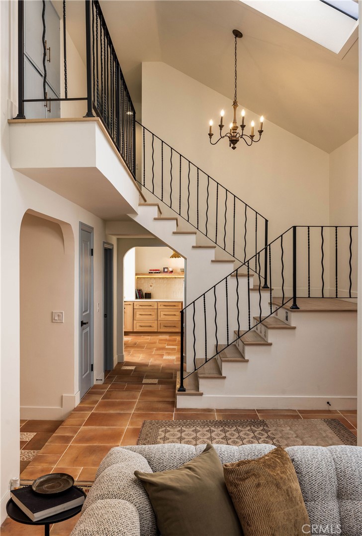 1096 Tulare
