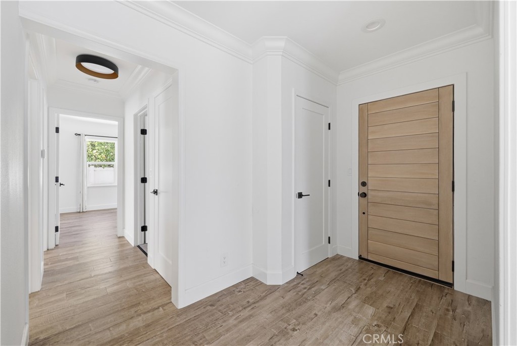 2311 Valencia