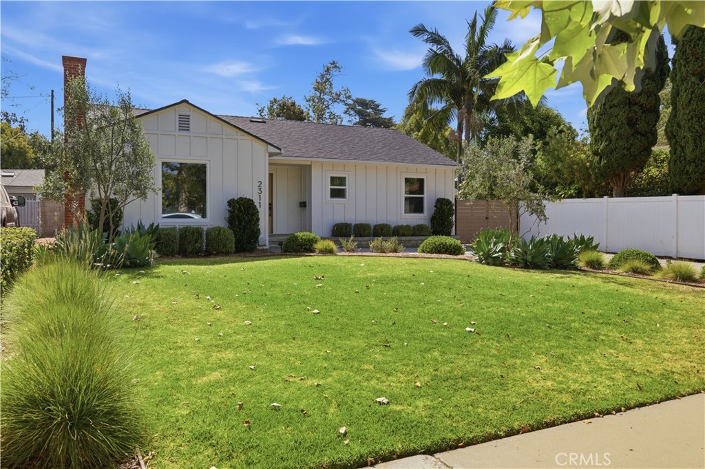 2311 Valencia