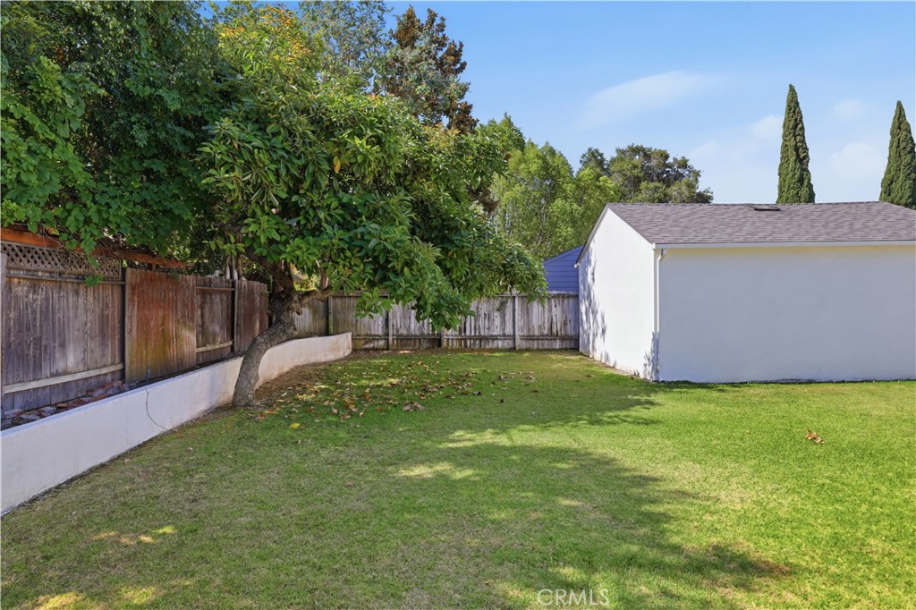 2311 Valencia