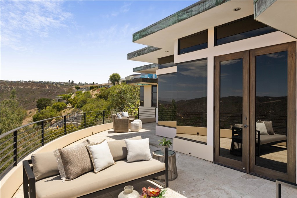 1505 Skyline Drive