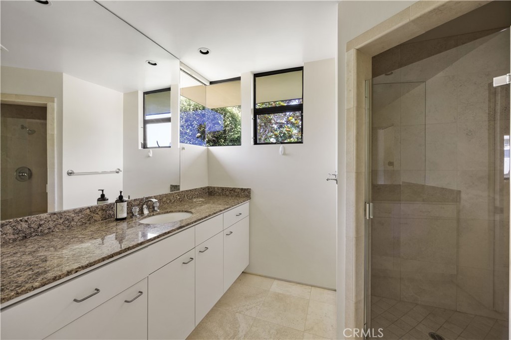 1505 Skyline Drive