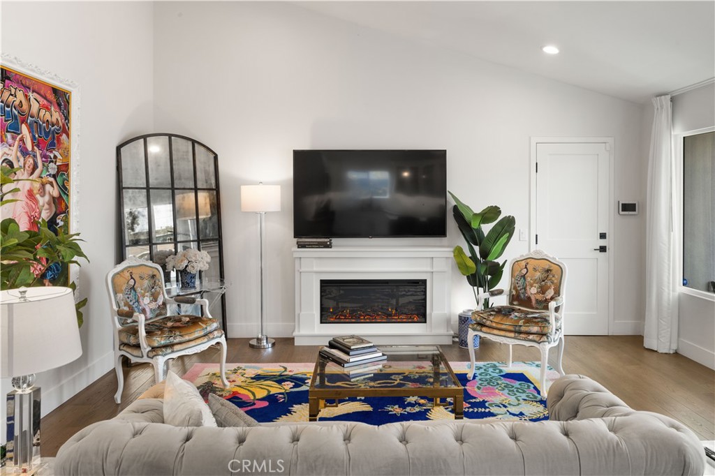 2049 Monrovia