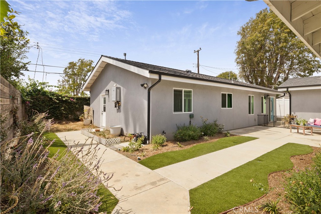 2049 Monrovia