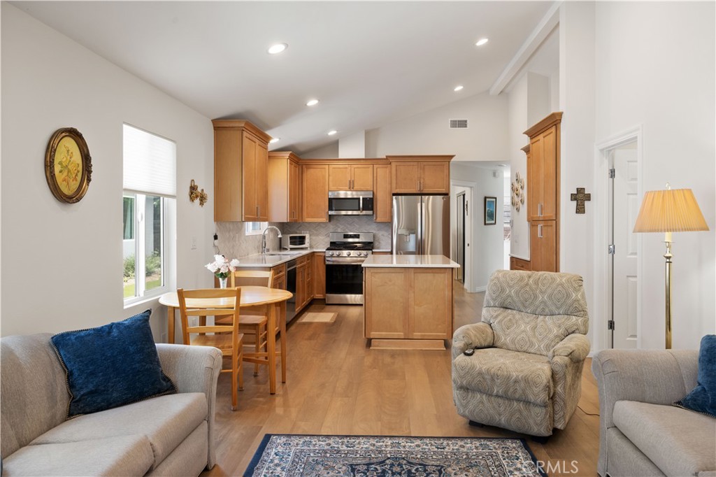 2049 Monrovia