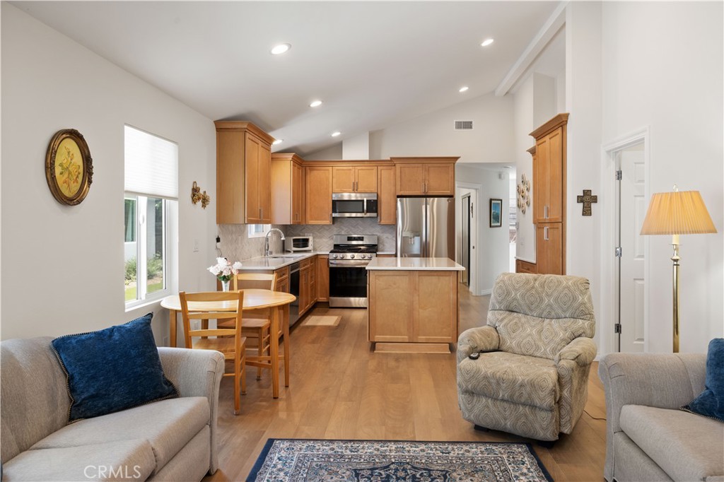 2049 Monrovia