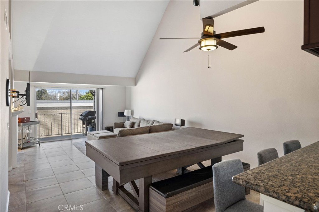810 Baker 210