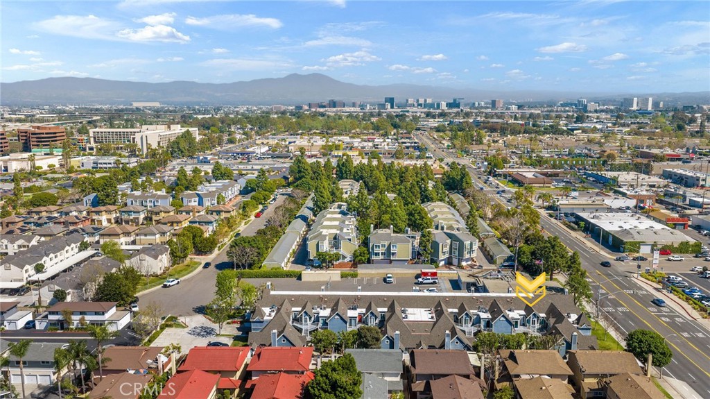 810 Baker 210