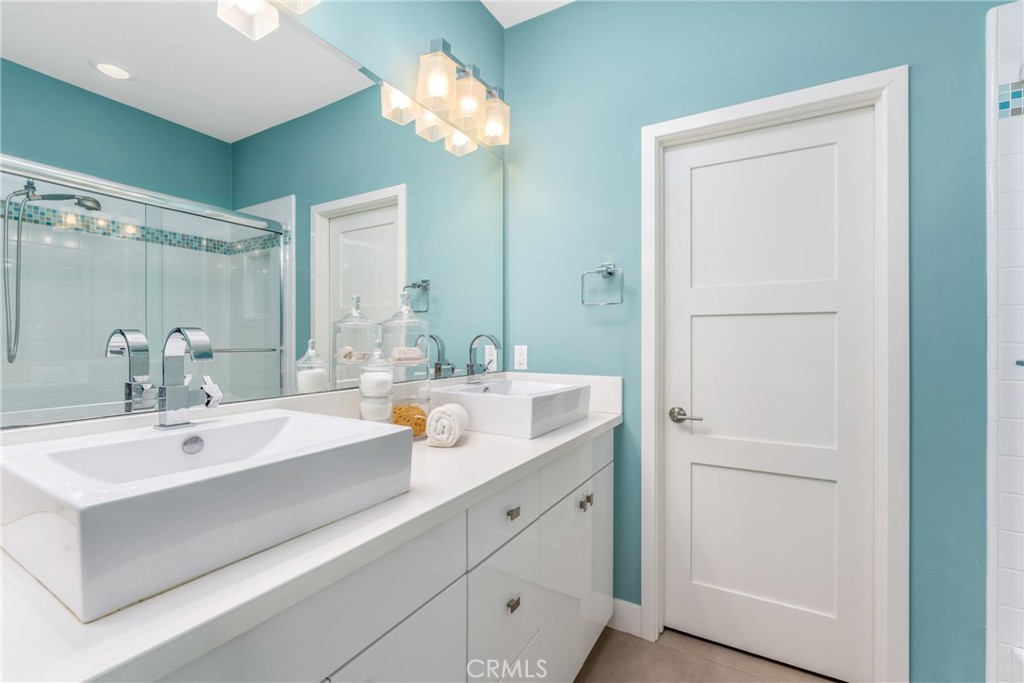1809 Ocean Court