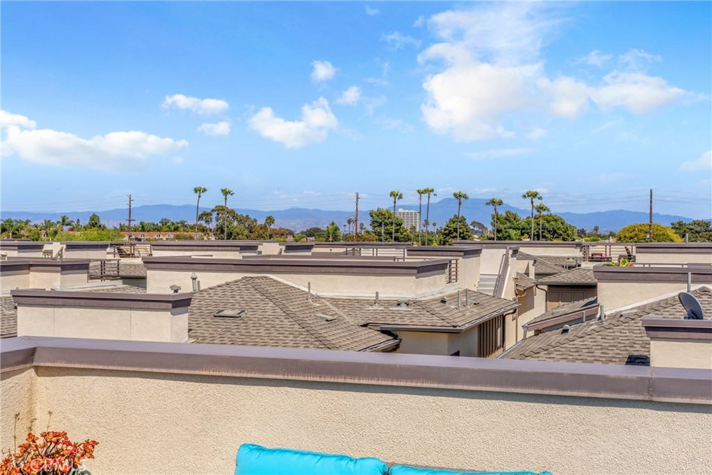 1809 Ocean Court
