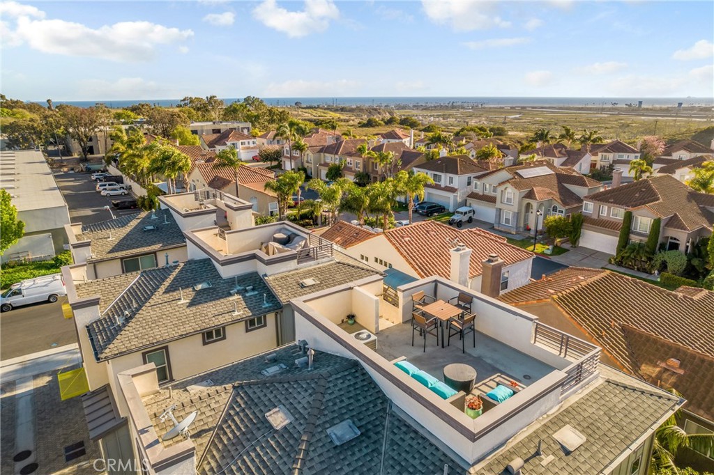 1809 Ocean Court