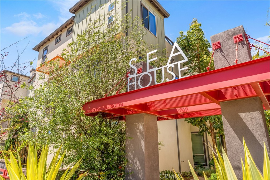 1809 Ocean Court