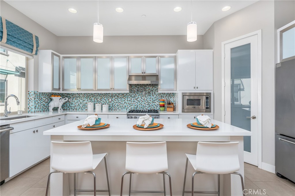 1809 Ocean Court