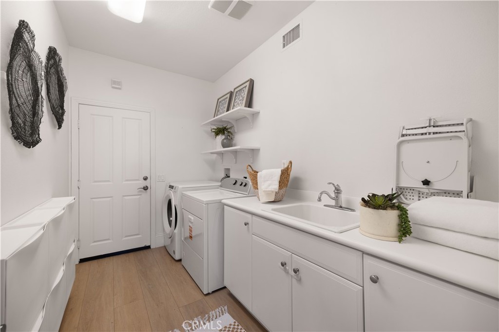 1502 Voyager Drive