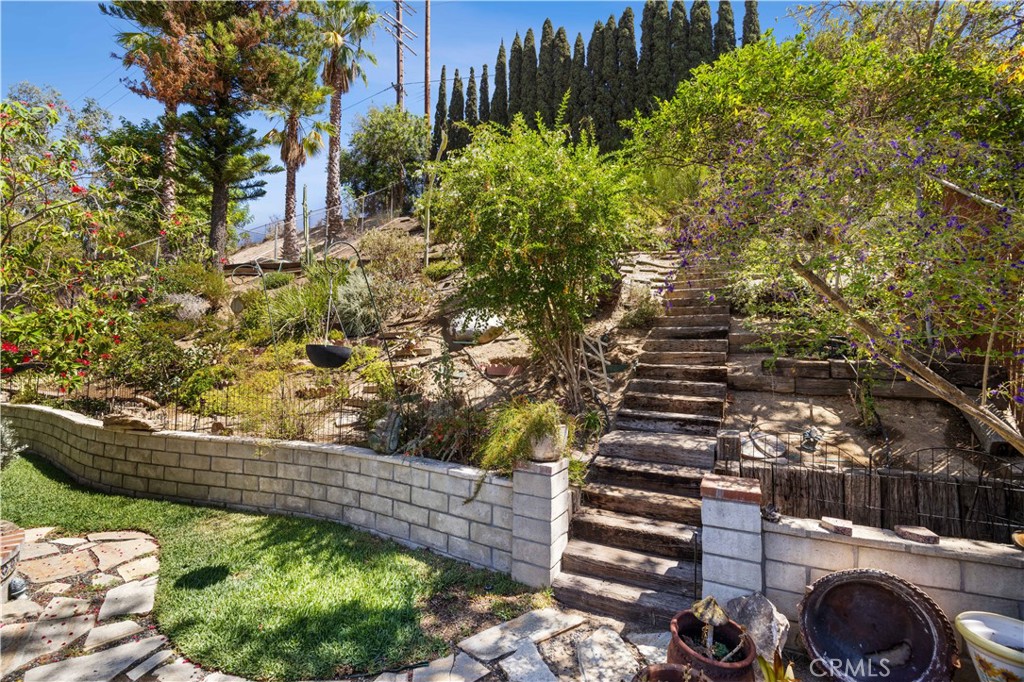 5612 Amberdale