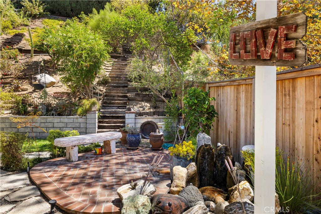 5612 Amberdale