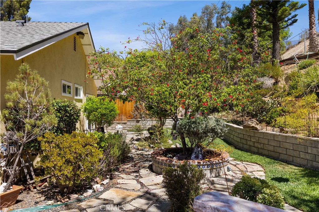 5612 Amberdale
